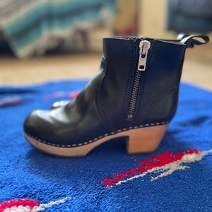 Swedish Hasbeens, black leather, size 7.5/8